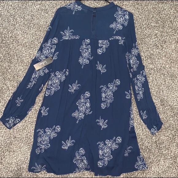 Lulu’s ‘No One Quite Like You’ Dark Blue Embroidered Shift Dress - Picture 4 of 13